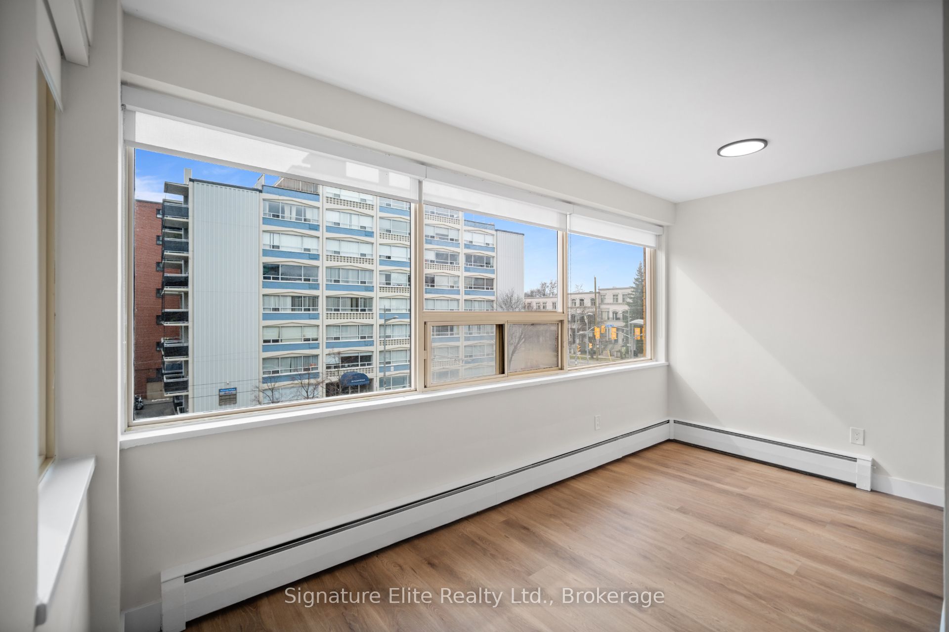 Additional image 3 of 303-250 St Clair Avenue W, Toronto, ON, M4V 1R6