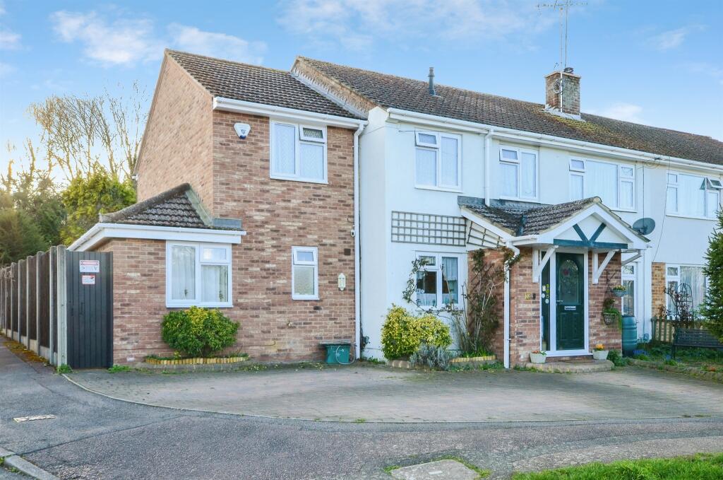 Wroxham Way, Harpenden
