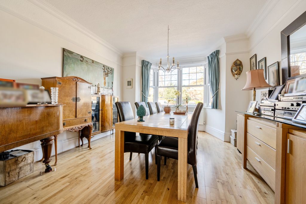 Additional image 9 of 6 bed detached house for saleLyonsdown Avenue, New Barnet EN5