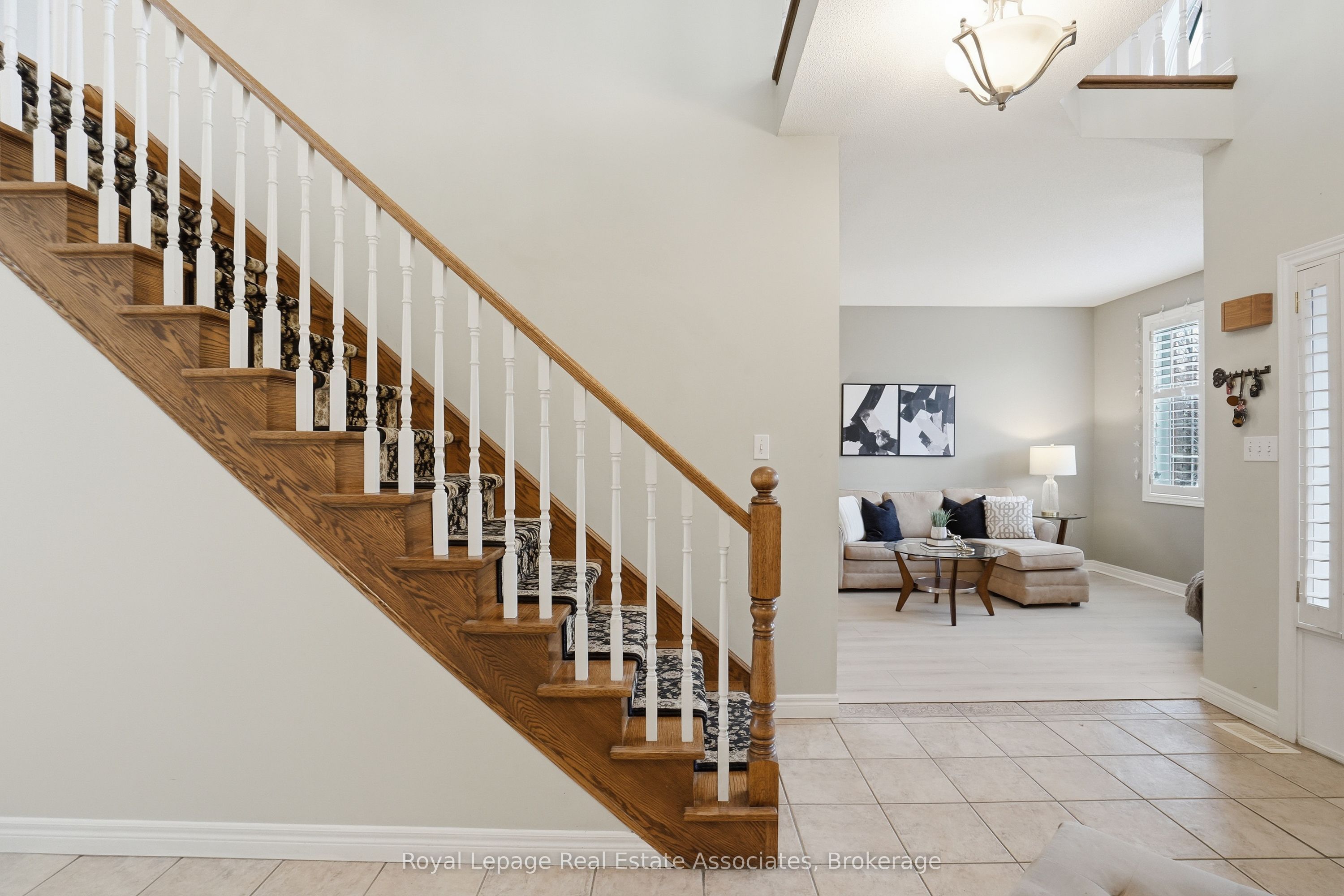 Additional image 4 of 486 Delaney Court, Burlington, ON, L7L 5T7