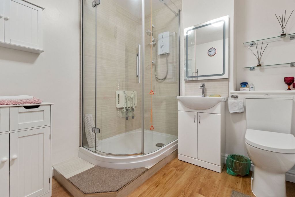 Additional image 5 of 2 bed flat for saleMerrievale Court, Malvern WR14