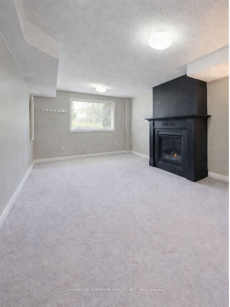 54 Mccrimmon Crescent, Clarington, ON, L1C 4N3 photo 4