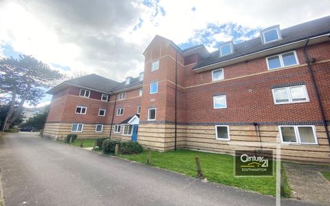 |Ref: R213355|, Warnford Court, Archers Road, Southampton SO15