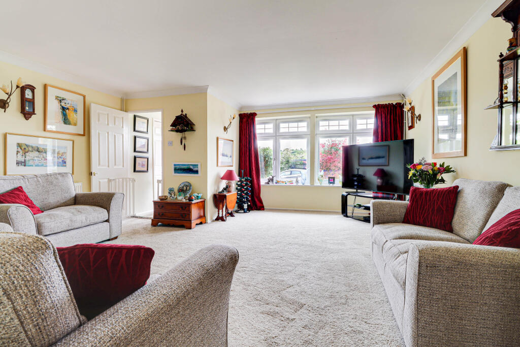 Lower Luton Road, Wheathampstead, St. Albans, AL4 photo 2