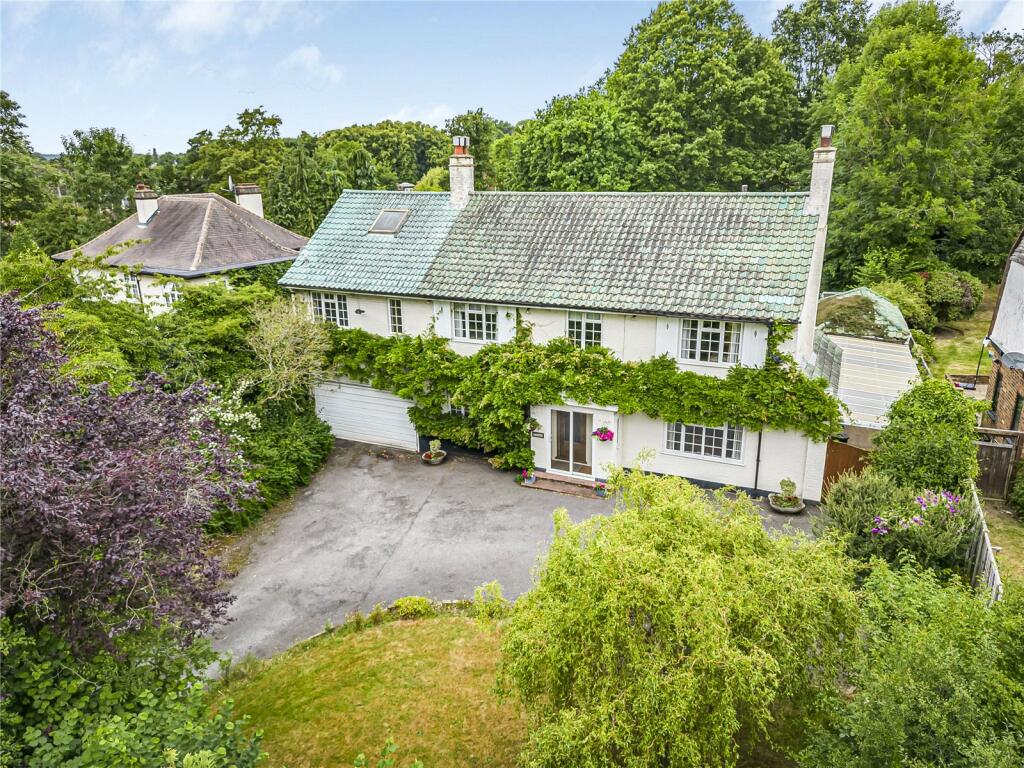 Kentish Lane, Brookmans Park, Hertfordshire, AL9