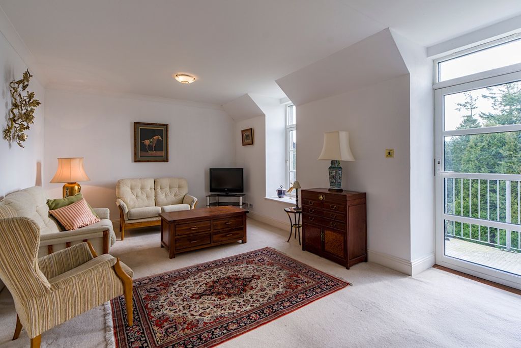 Additional image 3 of 2 bed flat for saleBinghill Grove, Aberdeen AB13