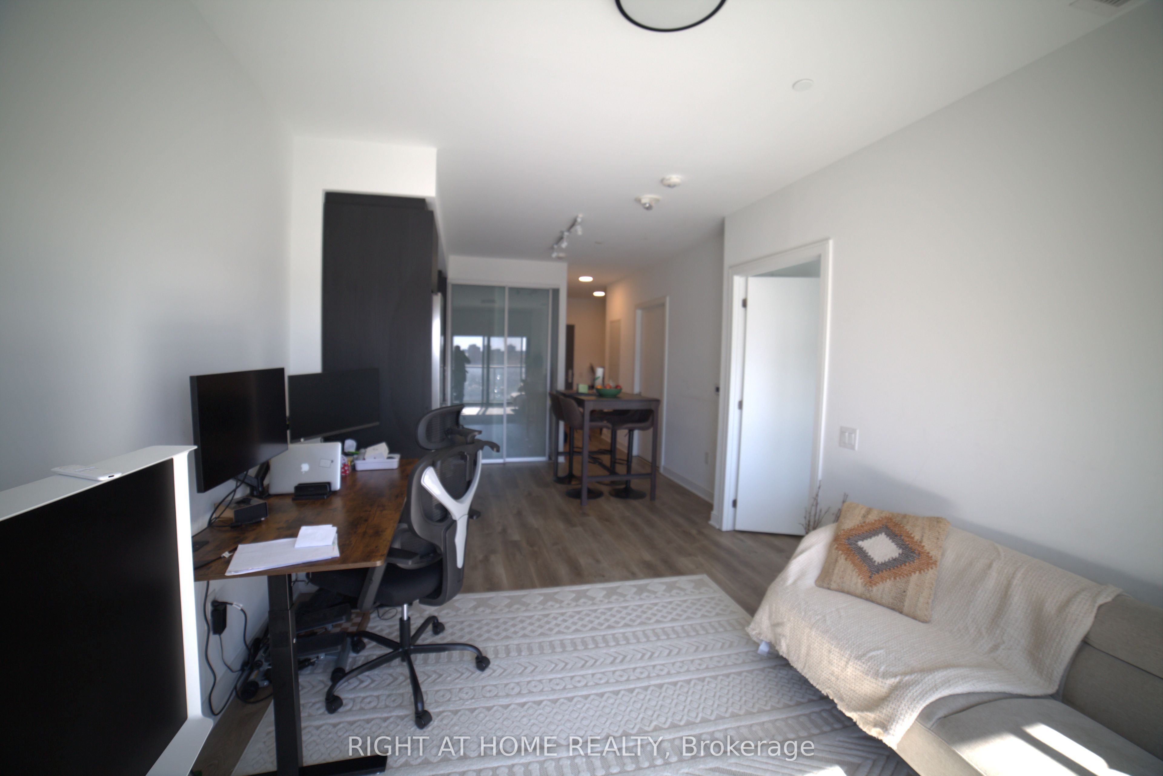 Additional image 6 of 725-86 Dundas Street E, Mississauga, ON, L5A 0B1