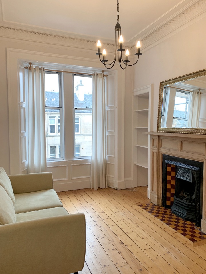 1 Bed Flat, Comely Bank Place, EH4, N1 7GU