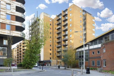 Cassilis Road, Canary Wharf, London E14