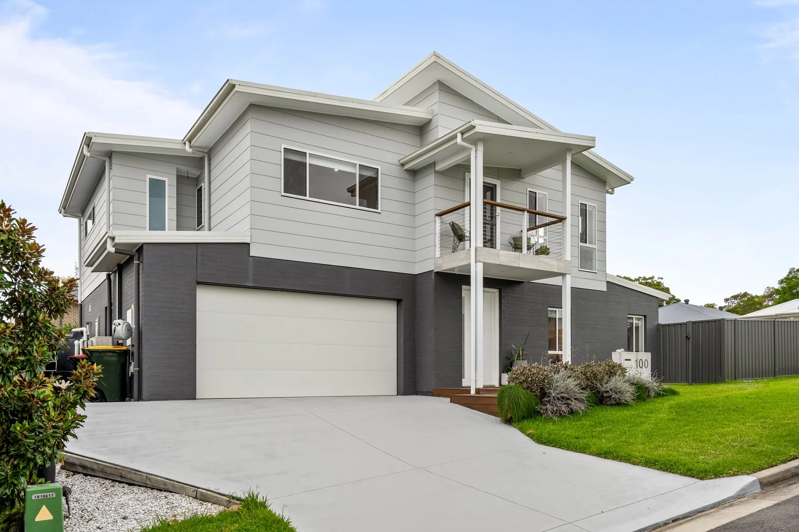 100 Pitt Street, Teralba NSW 2284
