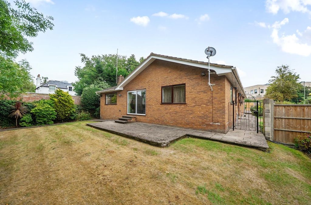 Additional image 10 of 3 bed detached bungalow for saleMaryrose Way, Whetstone N20