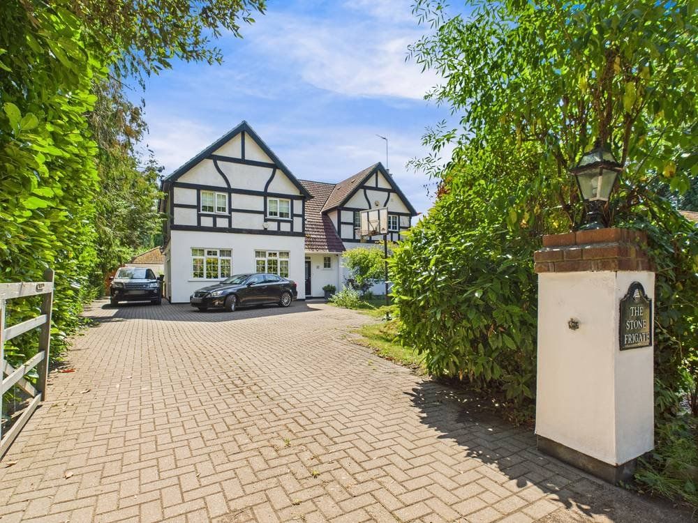 5 bed detached house for saleStanwell Road, Horton, Berkshire SL3