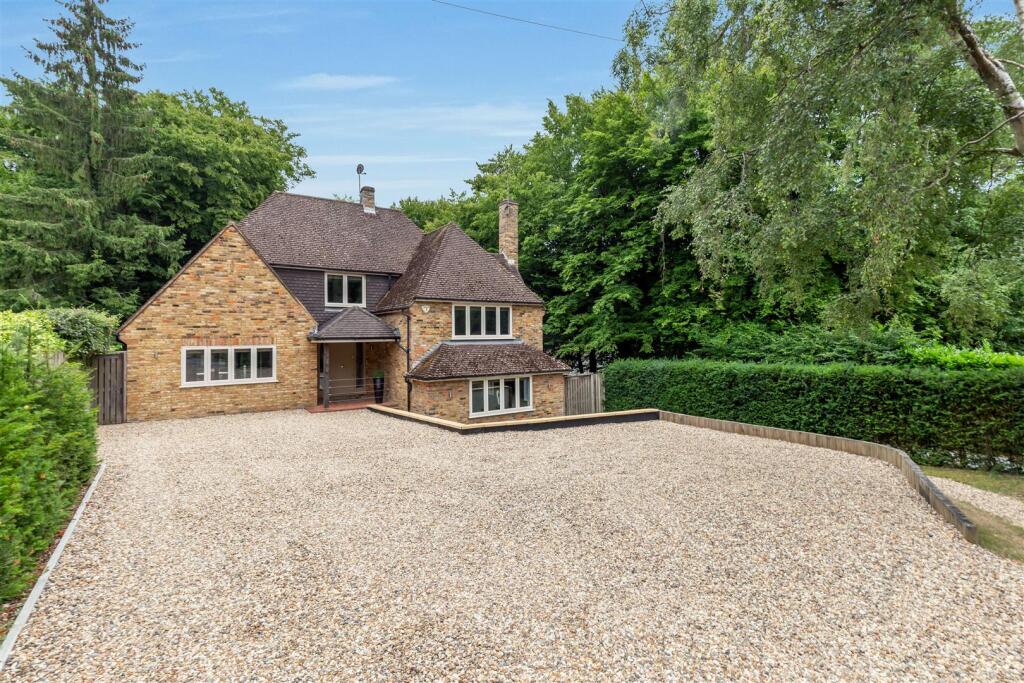 Bishops Road, Tewin, Welwyn