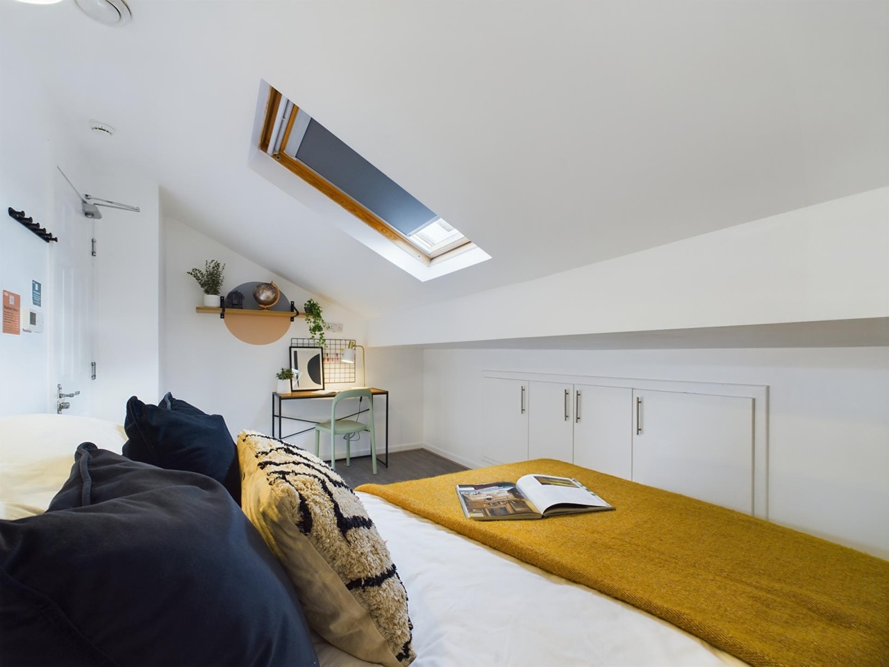Room in a Shared House, Acomb St, M14, N1 7GU photo 4