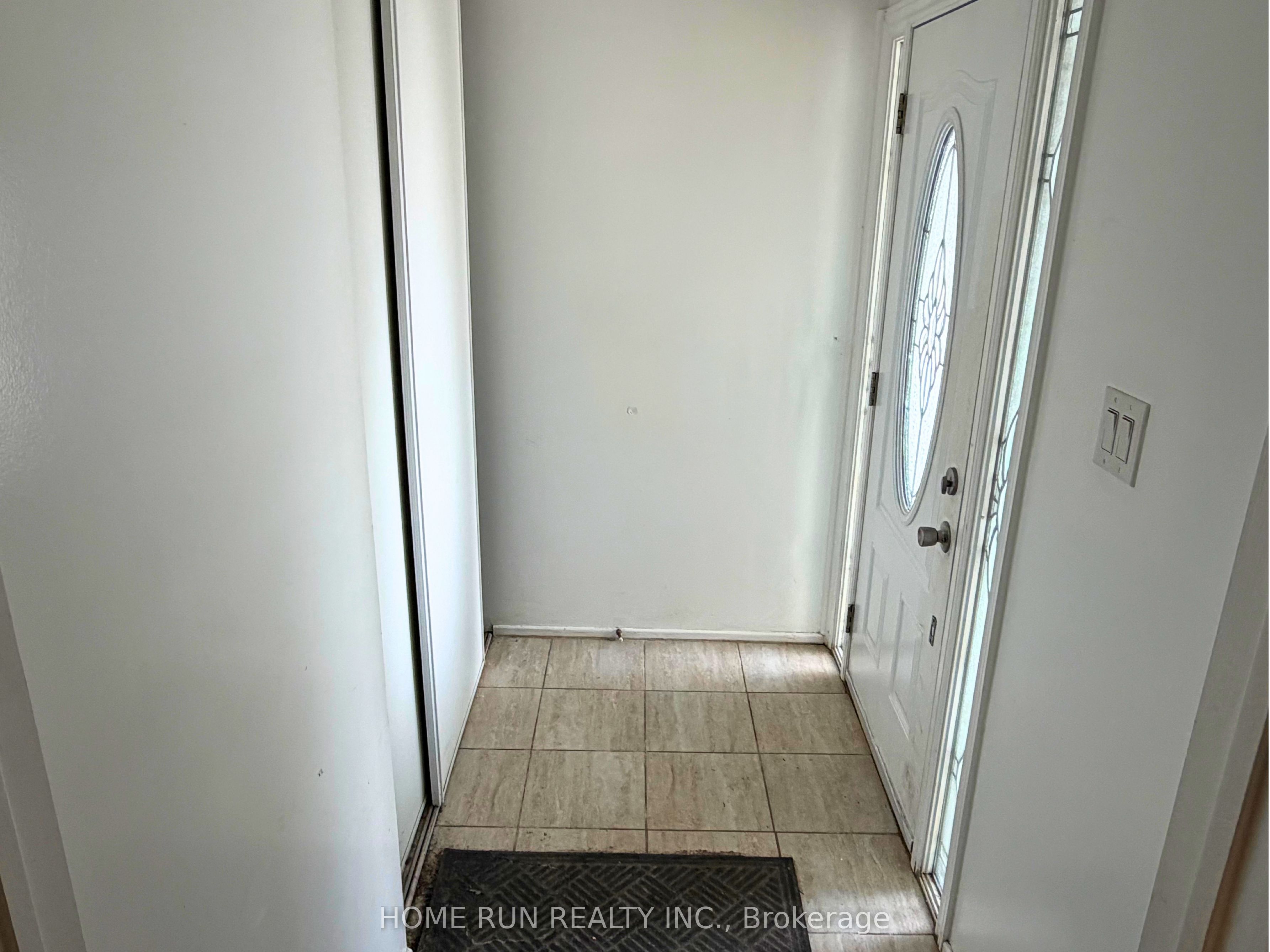 Additional image 2 of 166 Withrow Avenue, Ottawa, ON, K2G 3N8