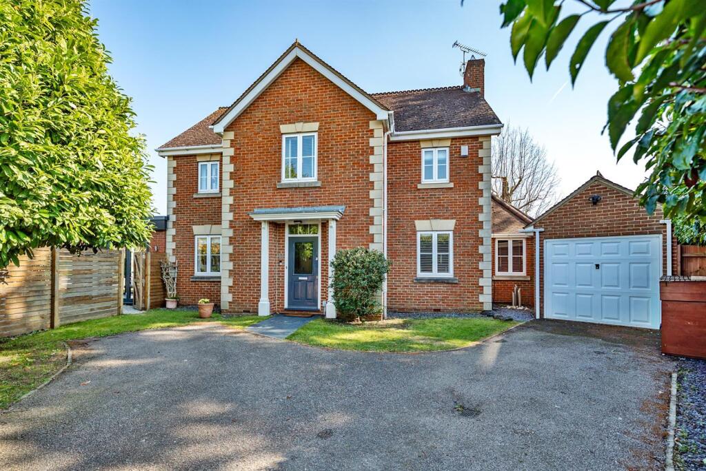Princess Diana Drive, St. Albans