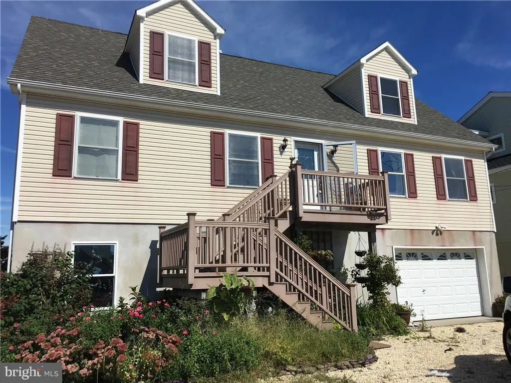 36 Willard Drive, Manahawkin, NJ 08050