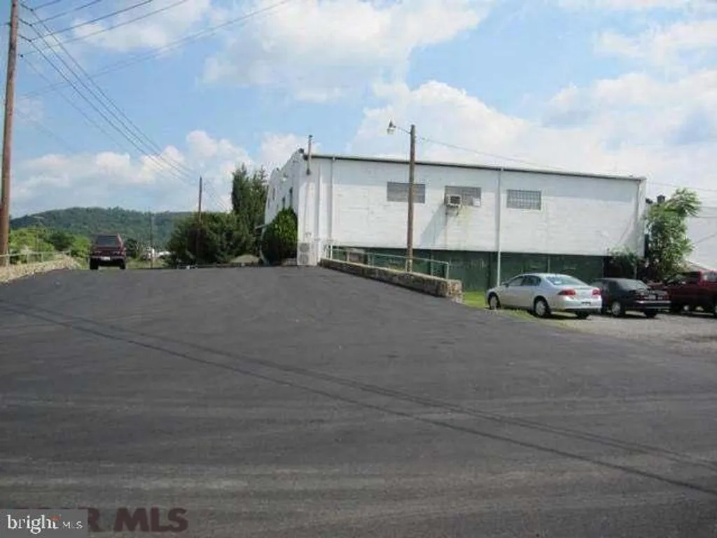 7 S Pine Street, Lock Haven, PA 17745