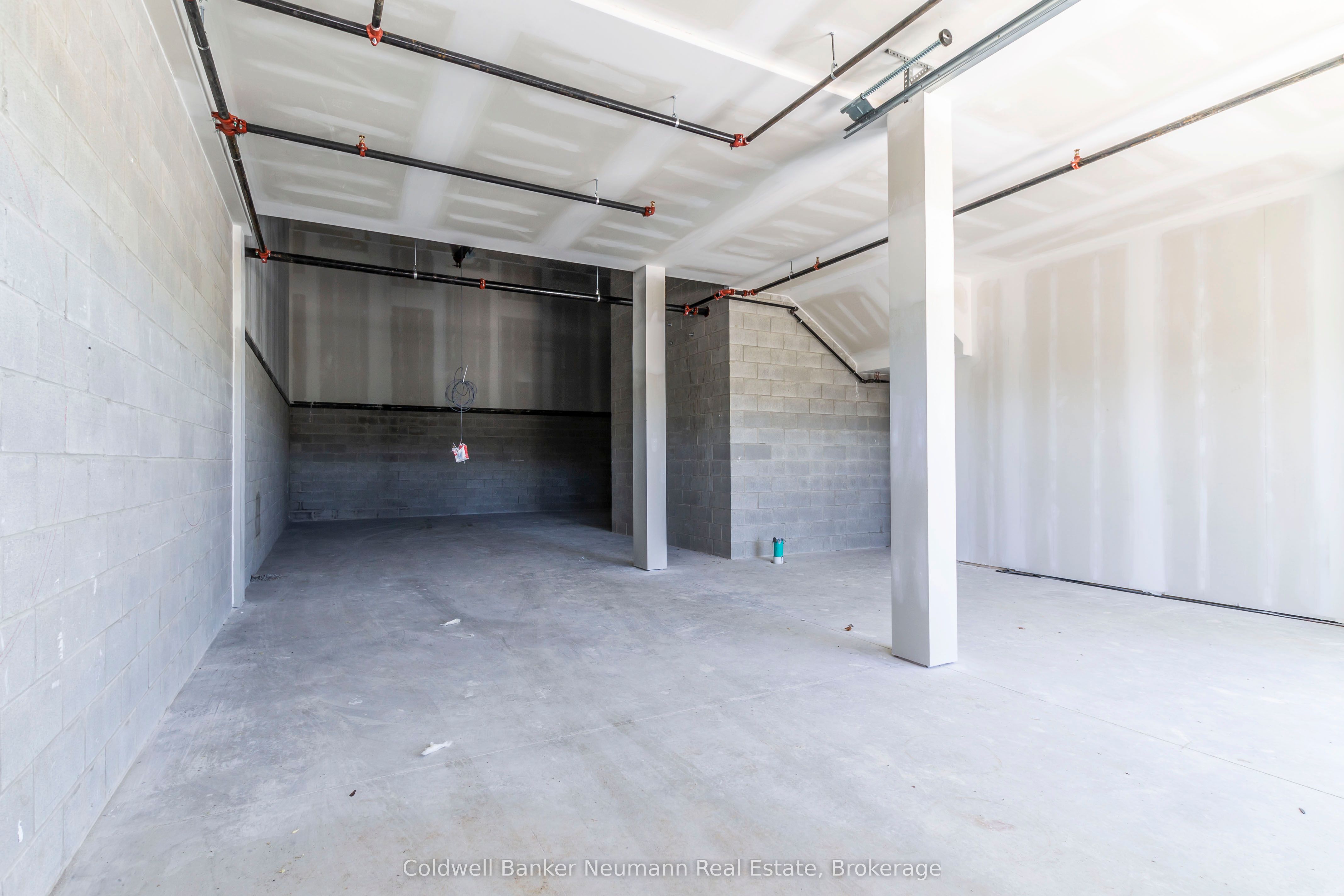 Additional image 6 of 23 LOWER-587 Hanlon Creek Boulevard, Guelph, ON, N1C 0A1
