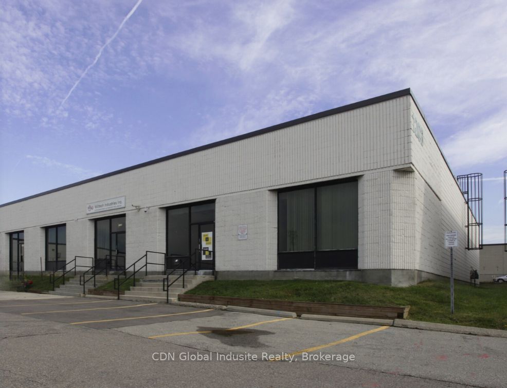 1203B Fewster Drive, Mississauga, ON, L4W 1A2