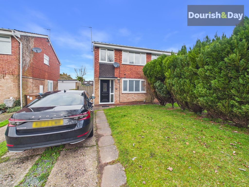 3 bed semi-detached house for saleLansdowne Way, Stafford ST17