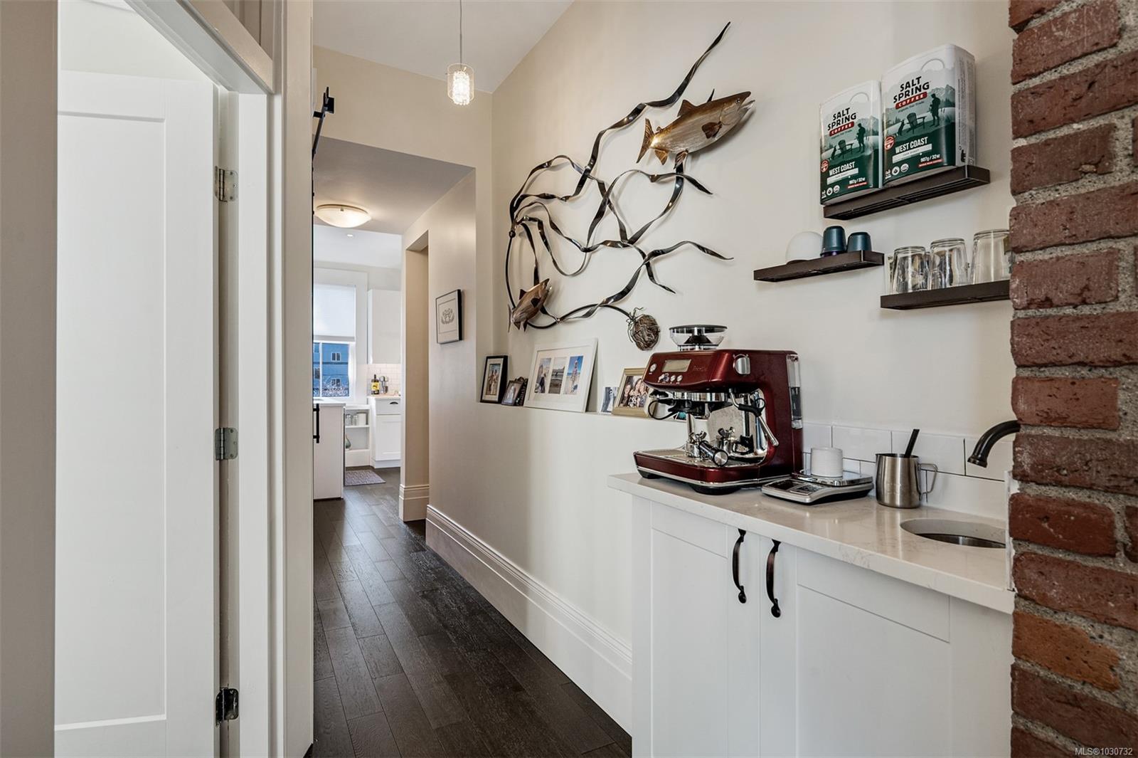 Additional image 6 of 1141 Fort Street, Victoria, BC, V8V 3K9