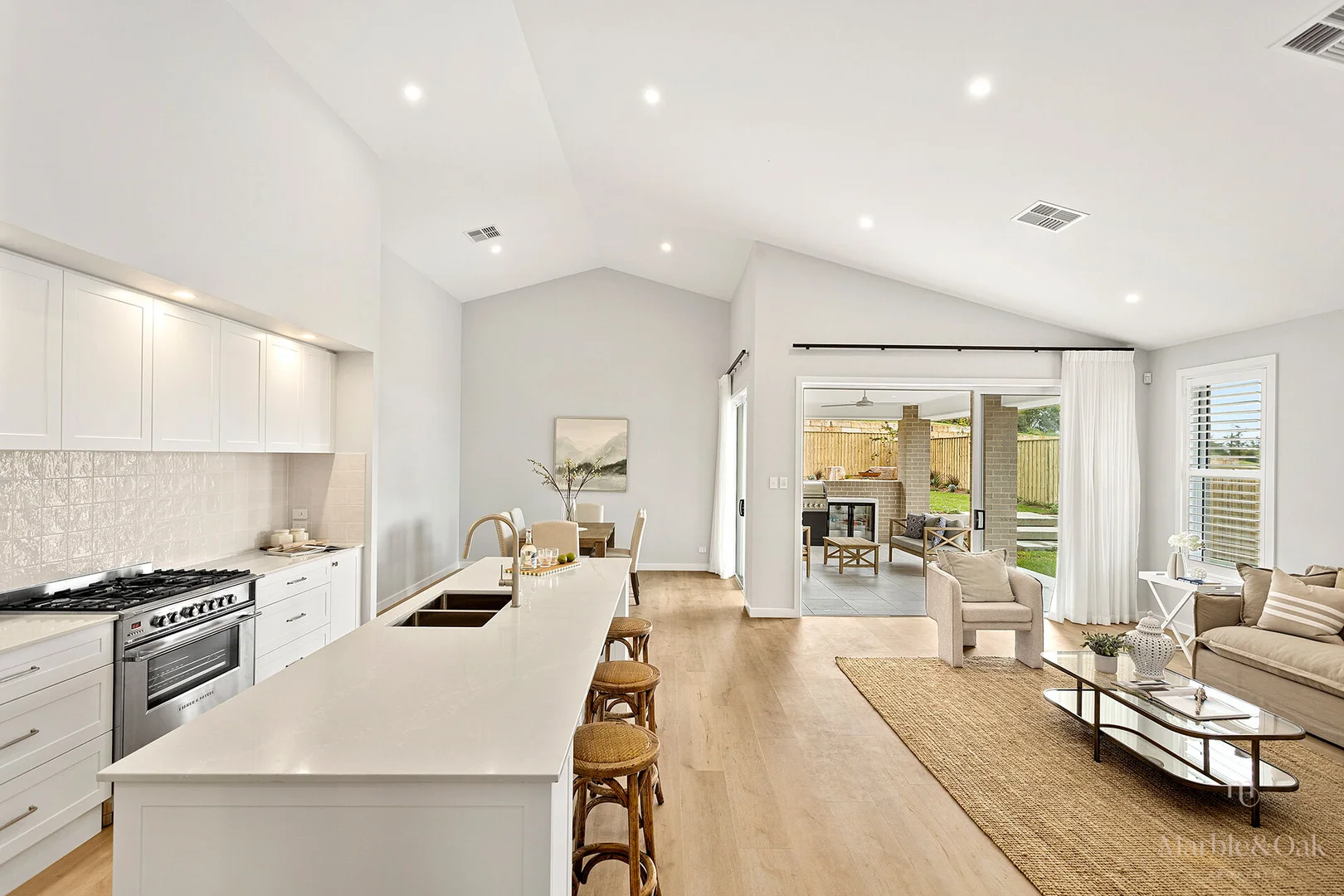 14 Primrose Drive, Moss Vale NSW 2577 photo 4