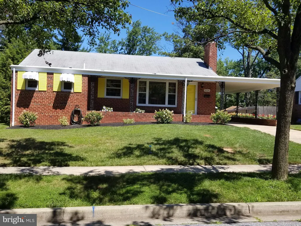 8304 Larchwood Street, New Carrollton, MD 20784