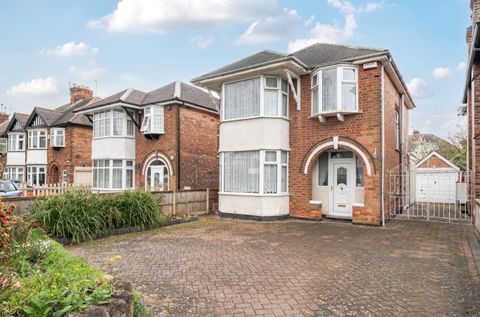 Russell Drive, Wollaton, Nottinghamshire NG8
