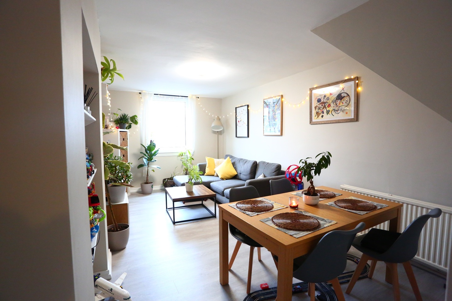 2 Bed Maisonette, Causewayside, EH9, N1 7GU photo 2