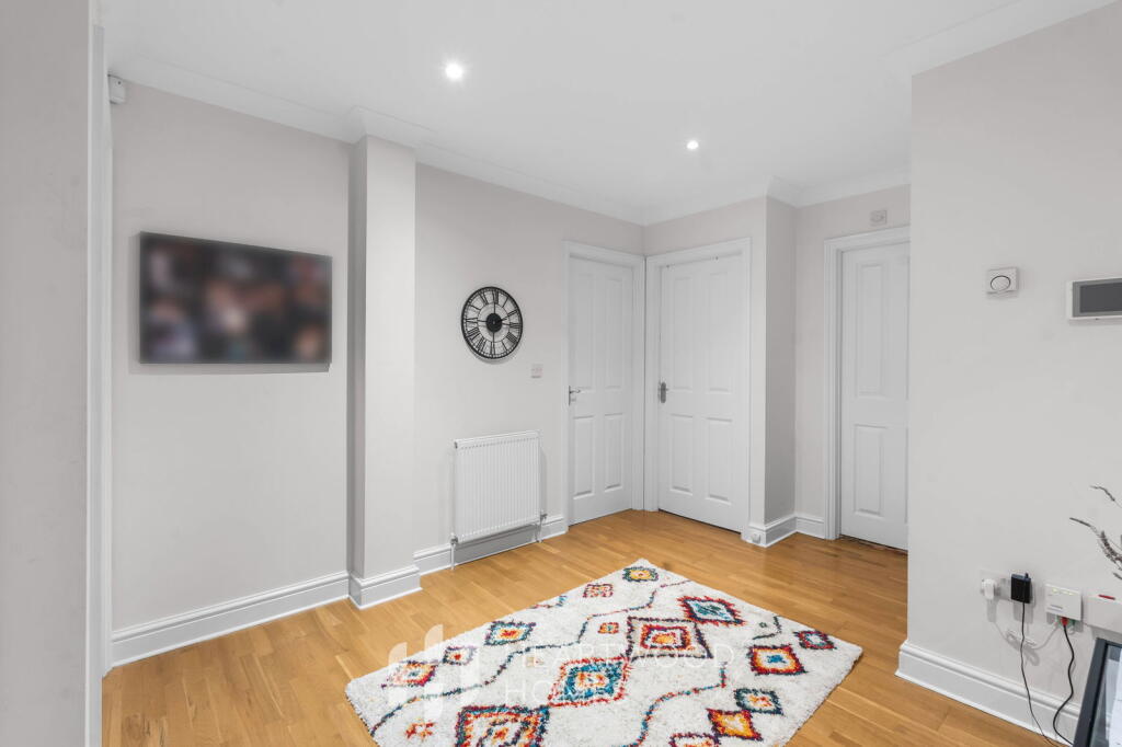 Additional image 4 of Beningfield Drive, London Colney, St. Albans, AL2 1FD