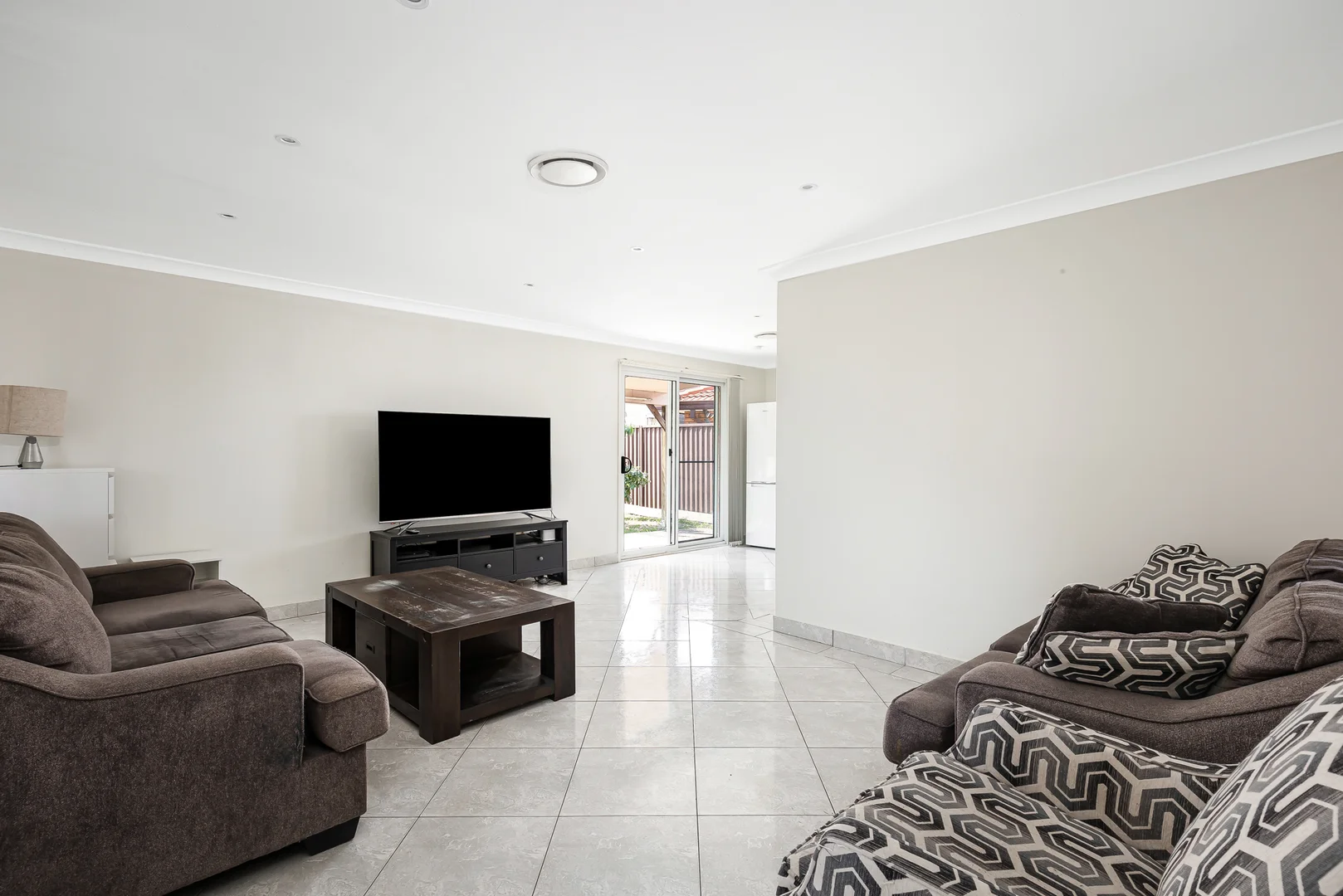 Additional image 3 of 71 Kalang Road, Edensor Park NSW 2176