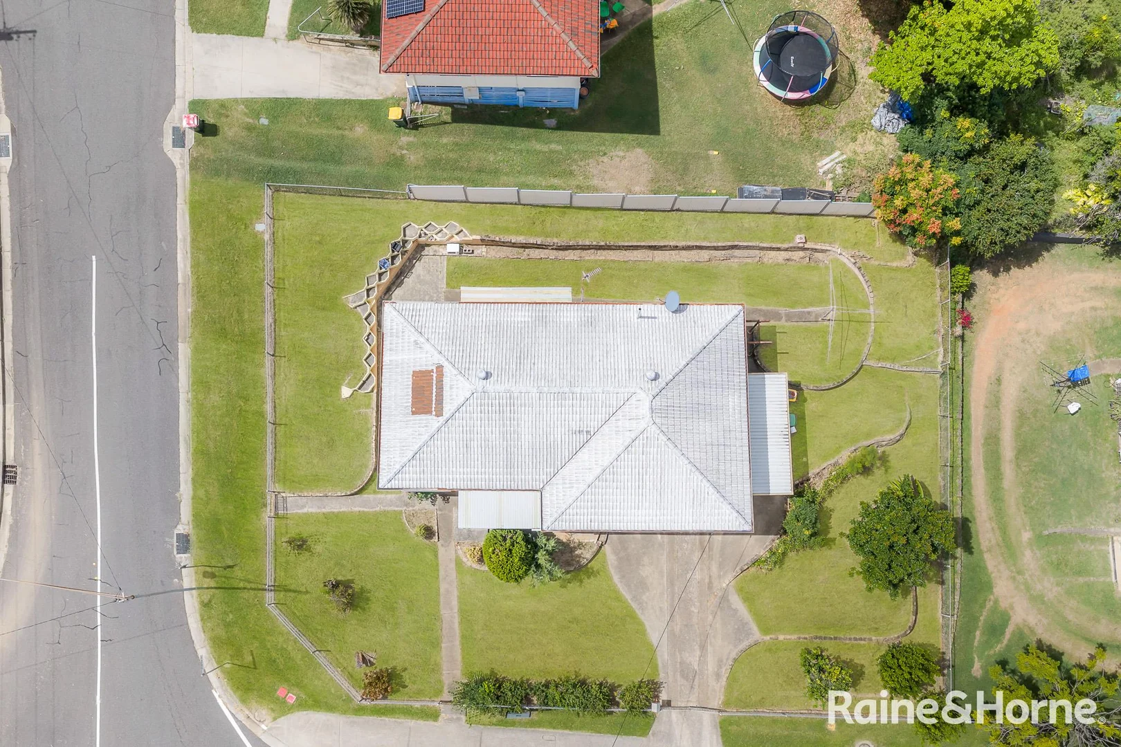 Additional image 13 of 27 Hunter Street, West Gladstone QLD 4680