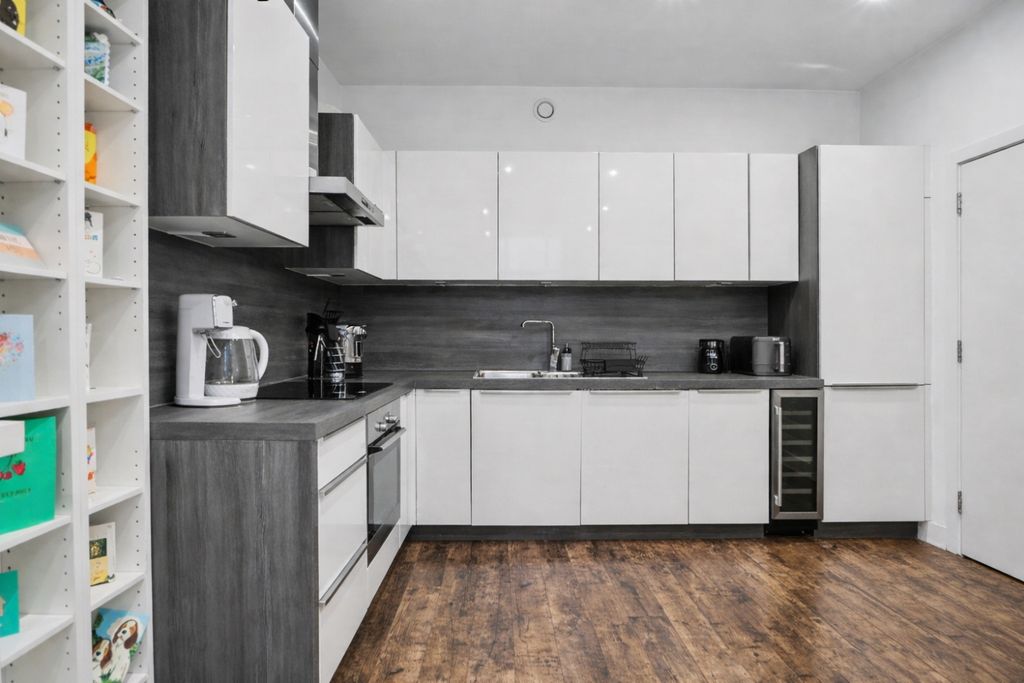 Additional image 2 of 2 bed flat for saleRoyal Mills, Cotton Street, Ancoats, Manchester M4