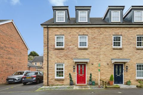 Mansion Gardens, Penllergaer, Swansea SA4
