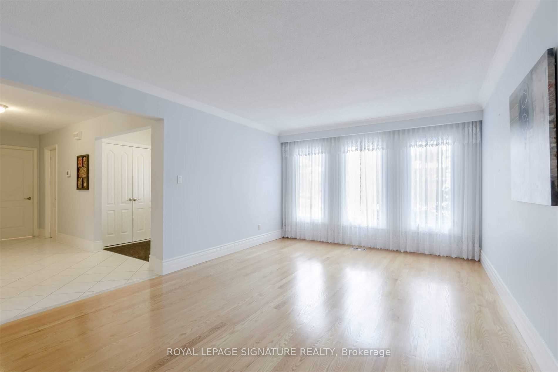 14 Canterbury Crescent, Toronto, ON, M9A 5A5 photo 3