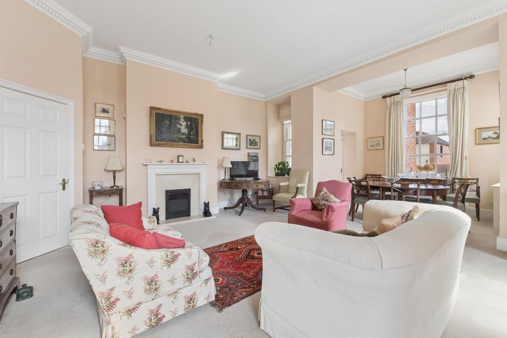 Additional image 3 of 2 bed flat for saleCrane Bridge Road, Salisbury SP2