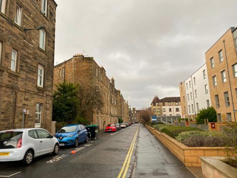 Dalgety Road, Meadowbank, Edinburgh EH7