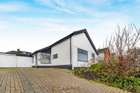 Whitestone Avenue, Bishopston, Swansea SA3