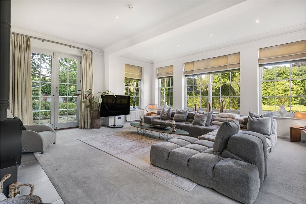 Additional image 6 of 6 bed detached house for saleHigh Street, Hurley, Berkshire SL6