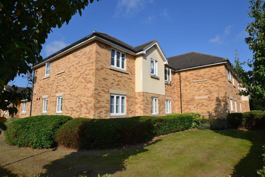 Chester Gibbons Green, London Colney, AL2