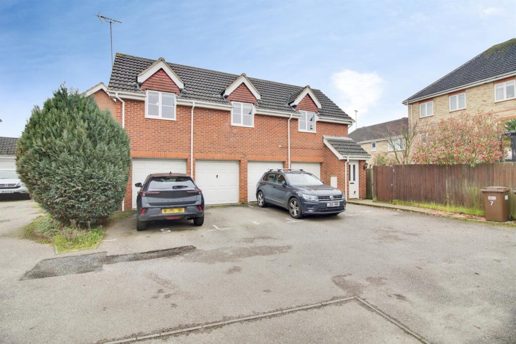 Lavender Close, Hatfield