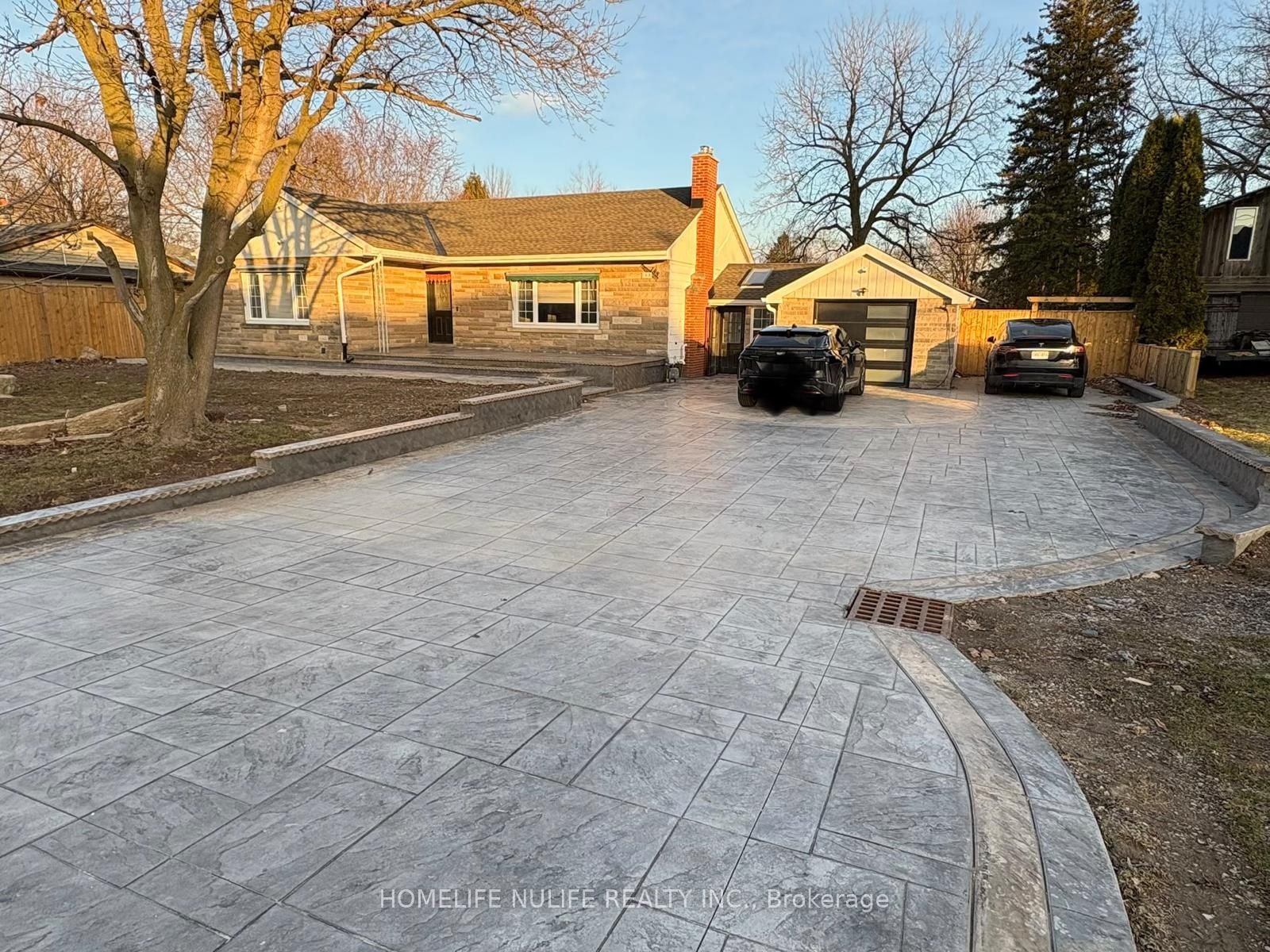 Basement-188 Parkside Drive, Hamilton, ON, L8B 0Y8