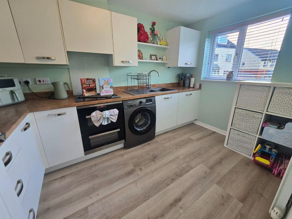 Additional image 6 of 2 bed property for saleIris Grove, Darlington DL1