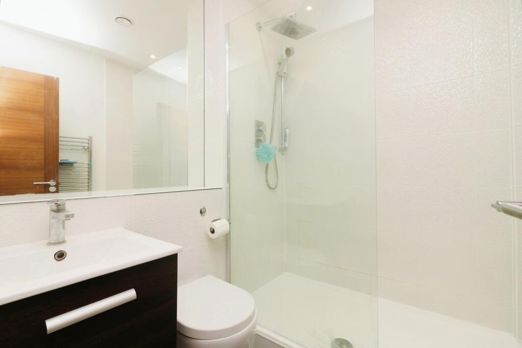 Additional image 5 of Bellmont Lodge, Welwyn Garden City, Herts, AL7