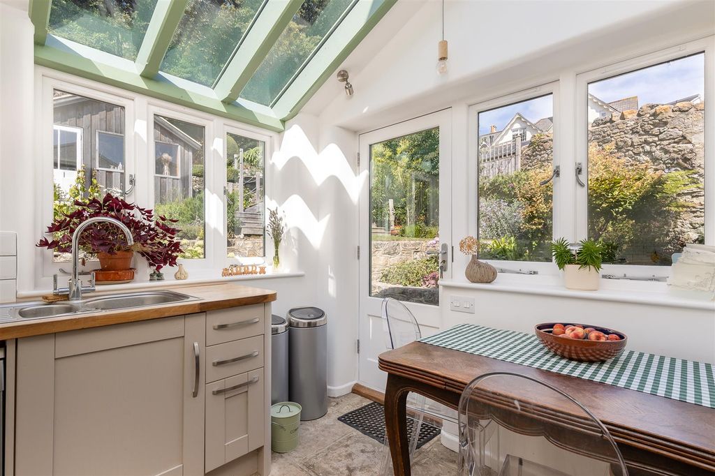 Additional image 13 of 4 bed property for saleBonchurch, Isle Of Wight PO38
