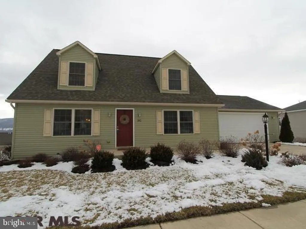141 Rosehill Drive, Bellefonte, PA 16823