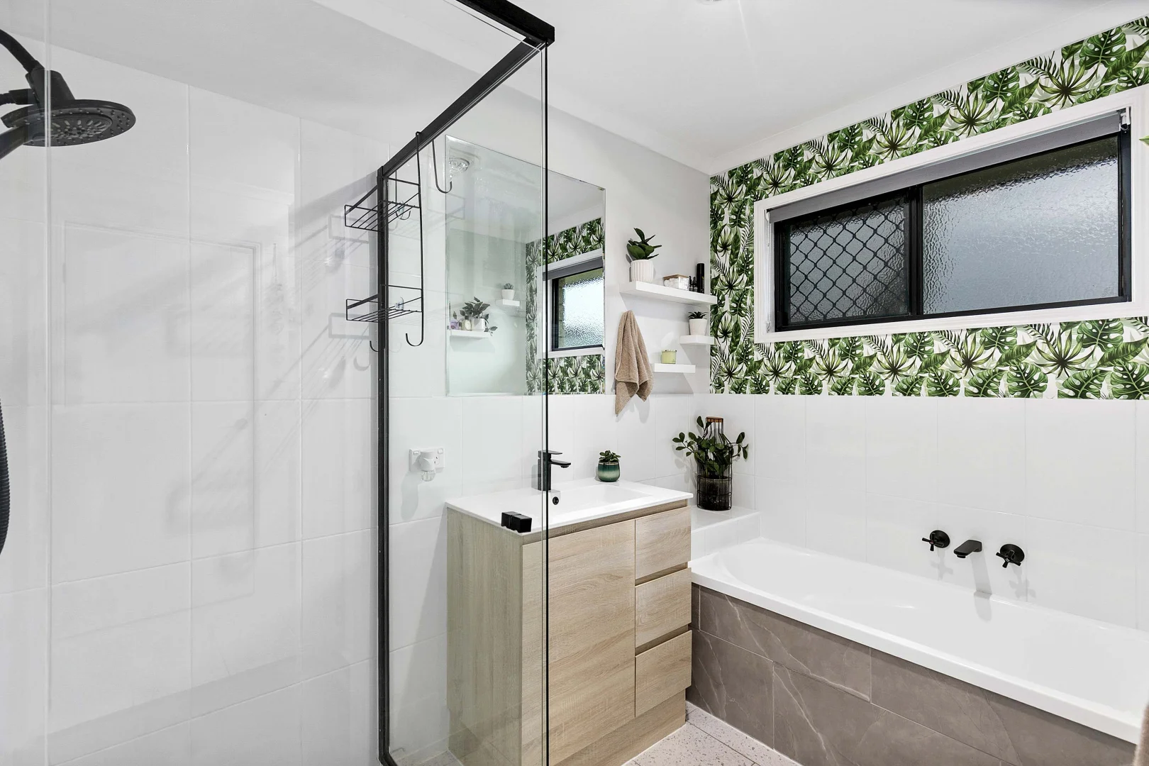 Additional image 13 of 2 Moonstone Drive, Urangan QLD 4655
