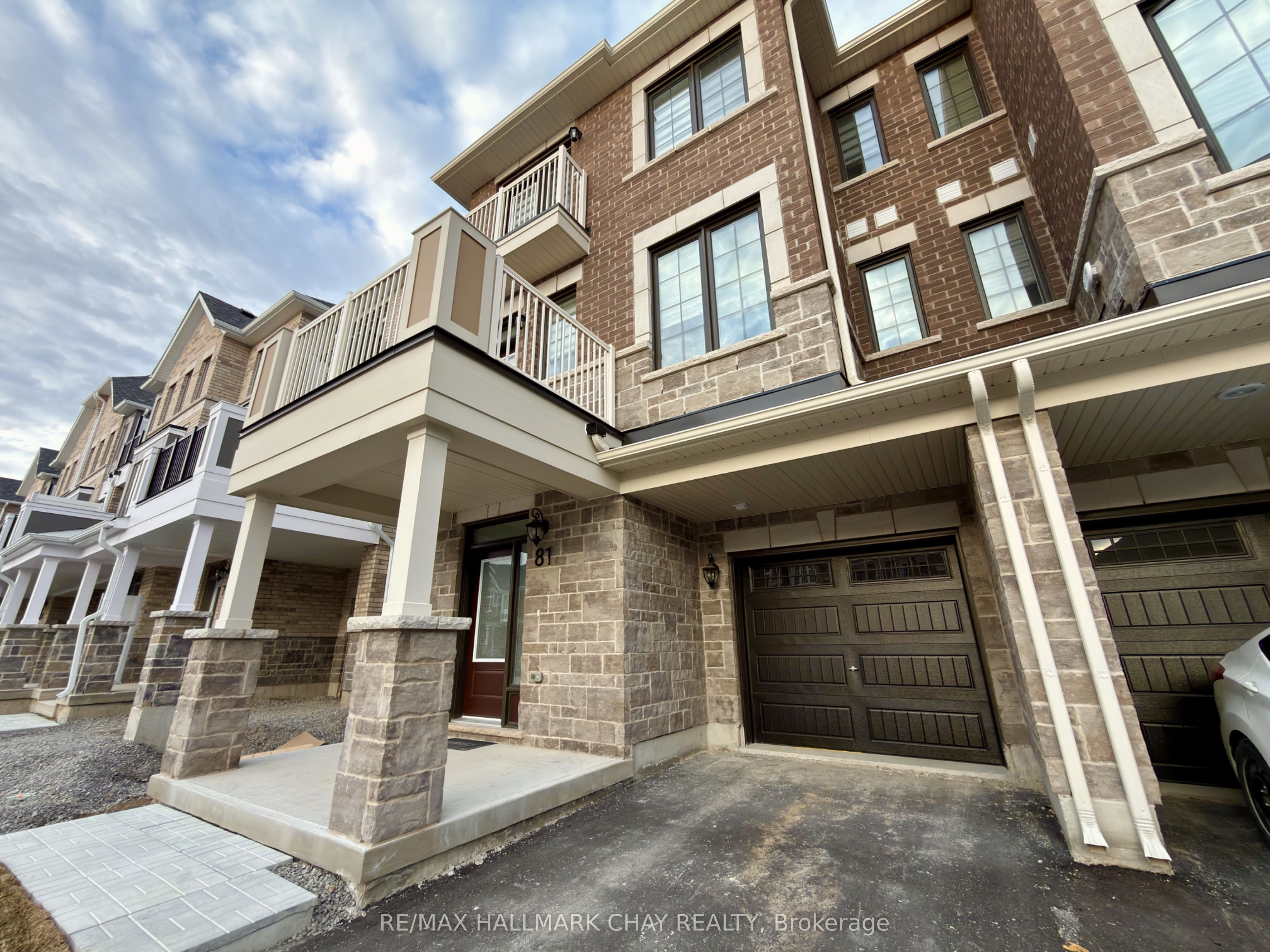 81 Vinewood Crescent, Barrie, ON, L9J 0B7