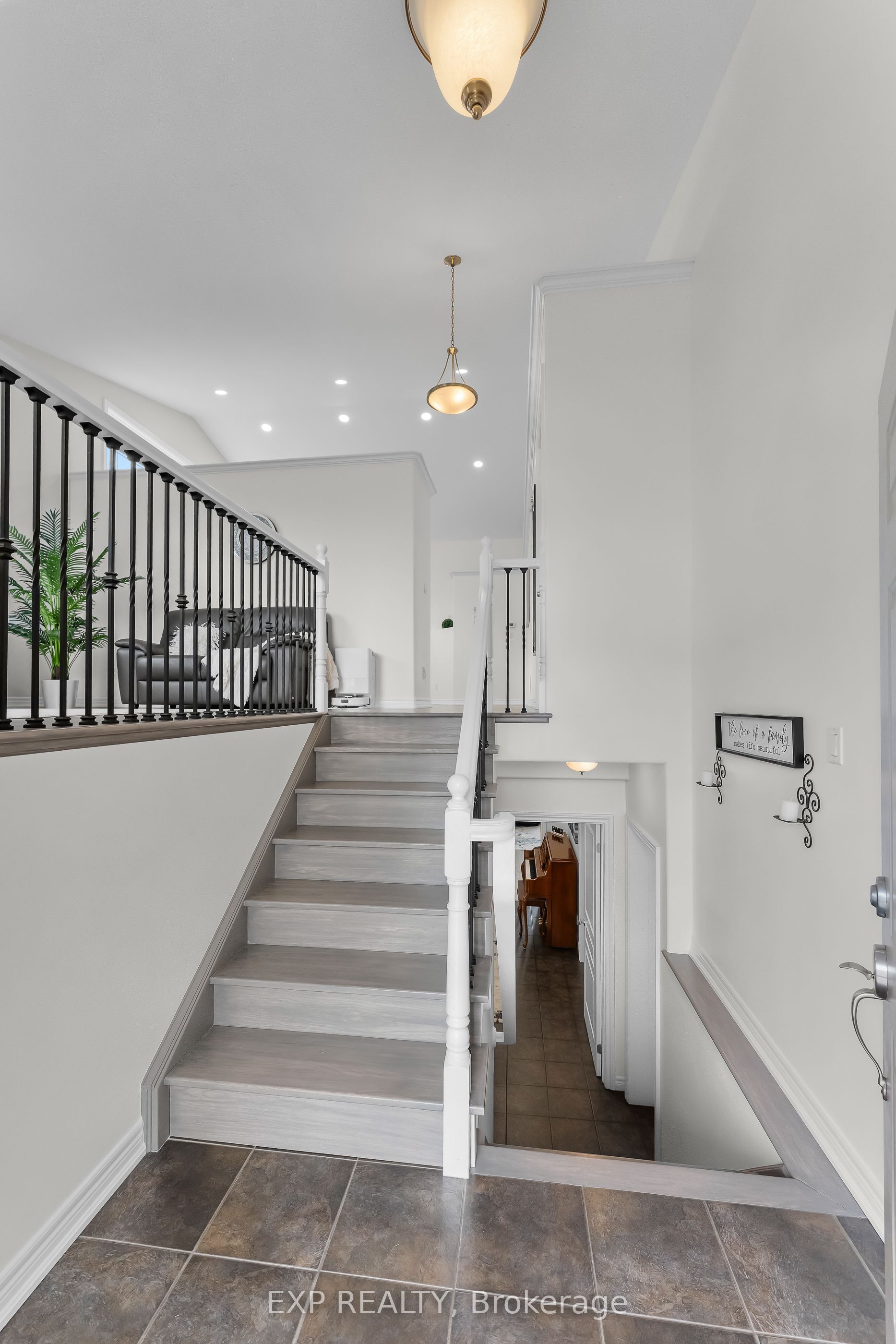 Additional image 3 of 7032 Kelly Drive, Niagara Falls, ON, L2H 3J9